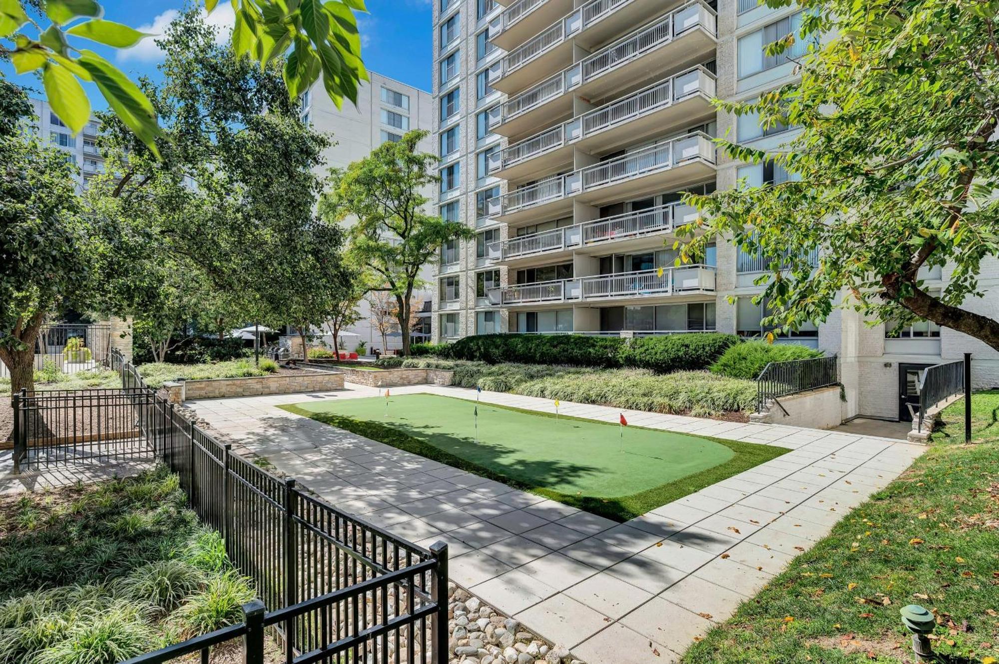Beautiful 2Br Apartment At Crystal City With Gym อาร์ลิงตัน ภายนอก รูปภาพ