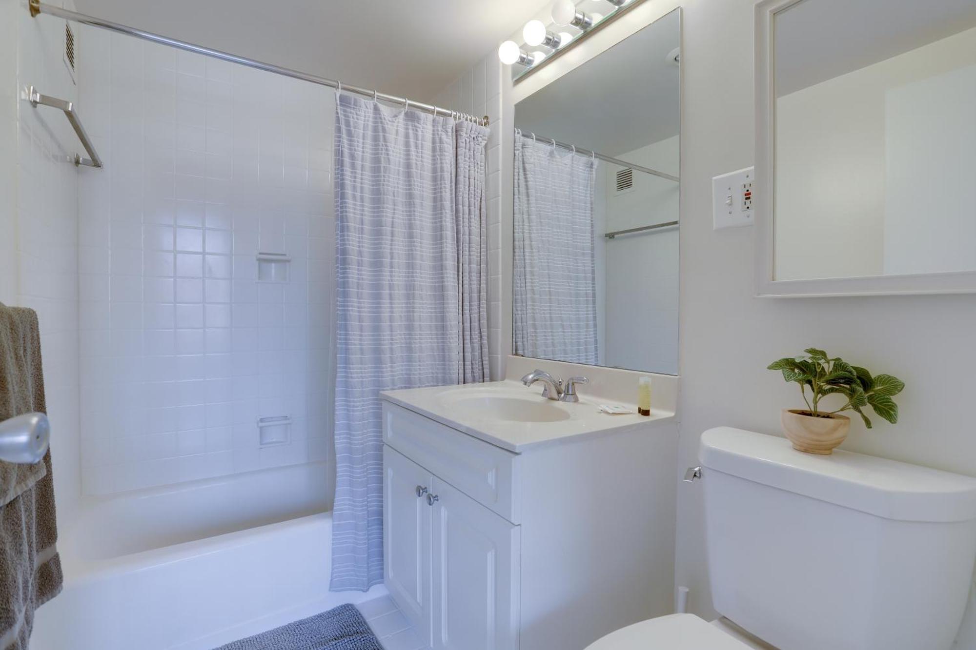 Beautiful 2Br Apartment At Crystal City With Gym อาร์ลิงตัน ภายนอก รูปภาพ