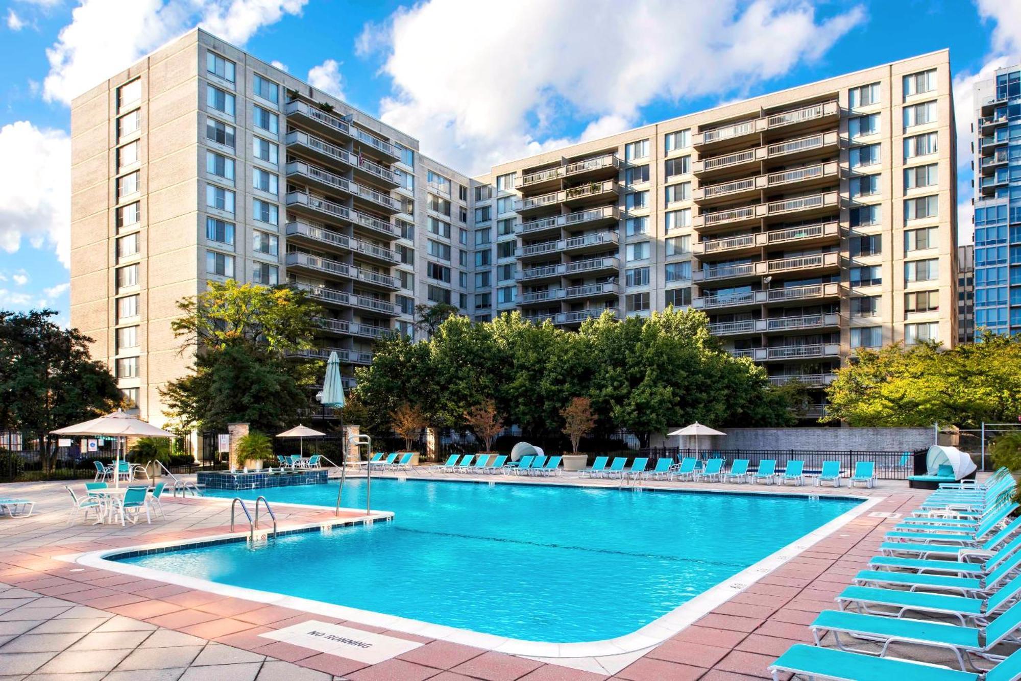 Beautiful 2Br Apartment At Crystal City With Gym อาร์ลิงตัน ภายนอก รูปภาพ